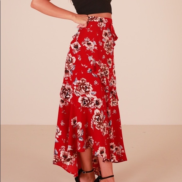 Showpo around town floral skirt - Picture 4 of 4